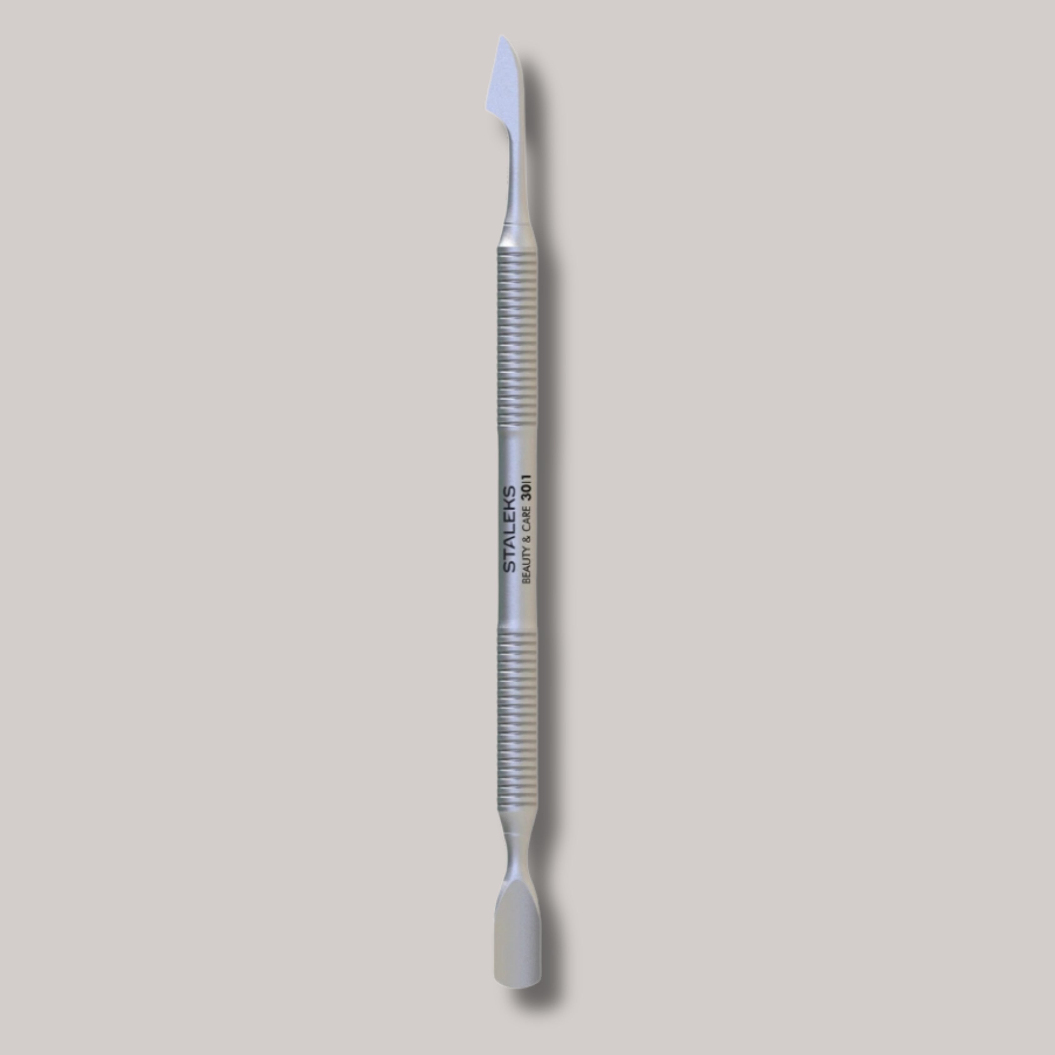 Manicure Pusher BEAUTY & CARE 30 TYPE 1
"BEAUTY & CARE 30 TYPE 1 Manicure Pusher with rounded narrow pusher and hatchet, designed for effective cuticle care and nail plate cleaning.