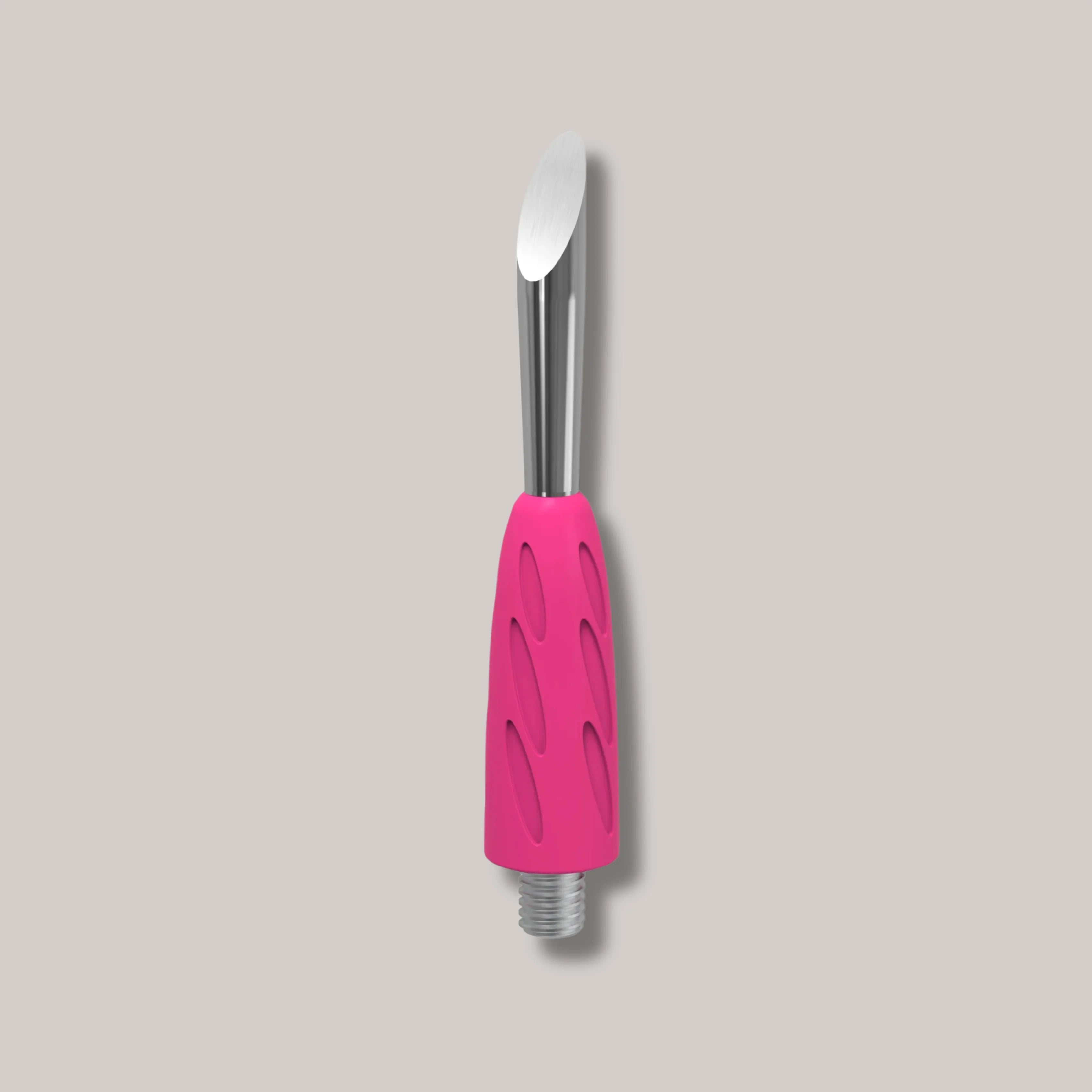 Combo UNIQ 12 Beveled Pusher – professional cuticle lifter and gel polish remover, compatible with Handle for Pusher Combo UNIQ 10 and Black Handle for Pusher Combo UNIQ 10b, made of stainless steel and featuring a hypoallergenic silicone grip.