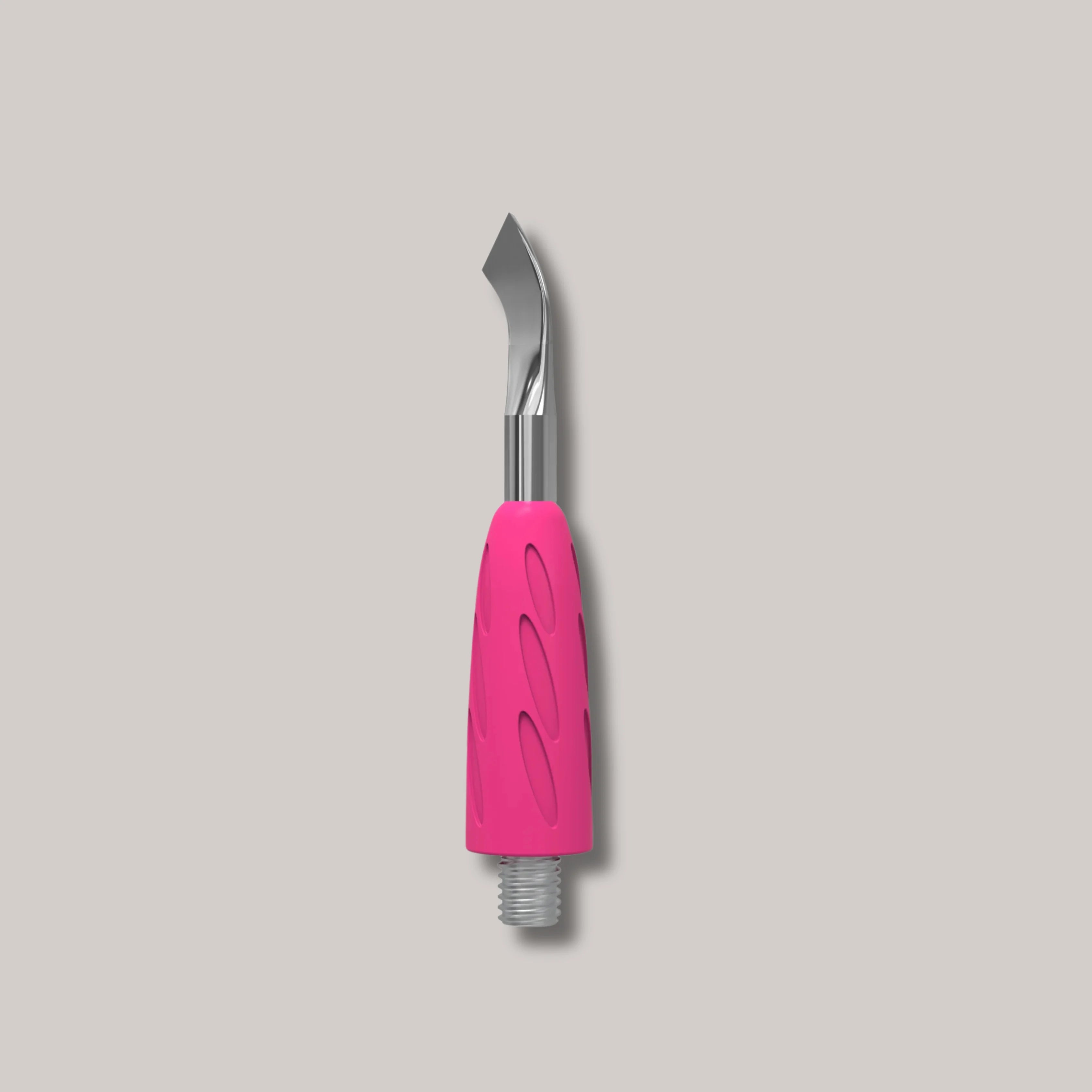 Combo UNIQ 14 Bent Blade – professional cuticle lifter with stainless steel and a hypoallergenic grip.