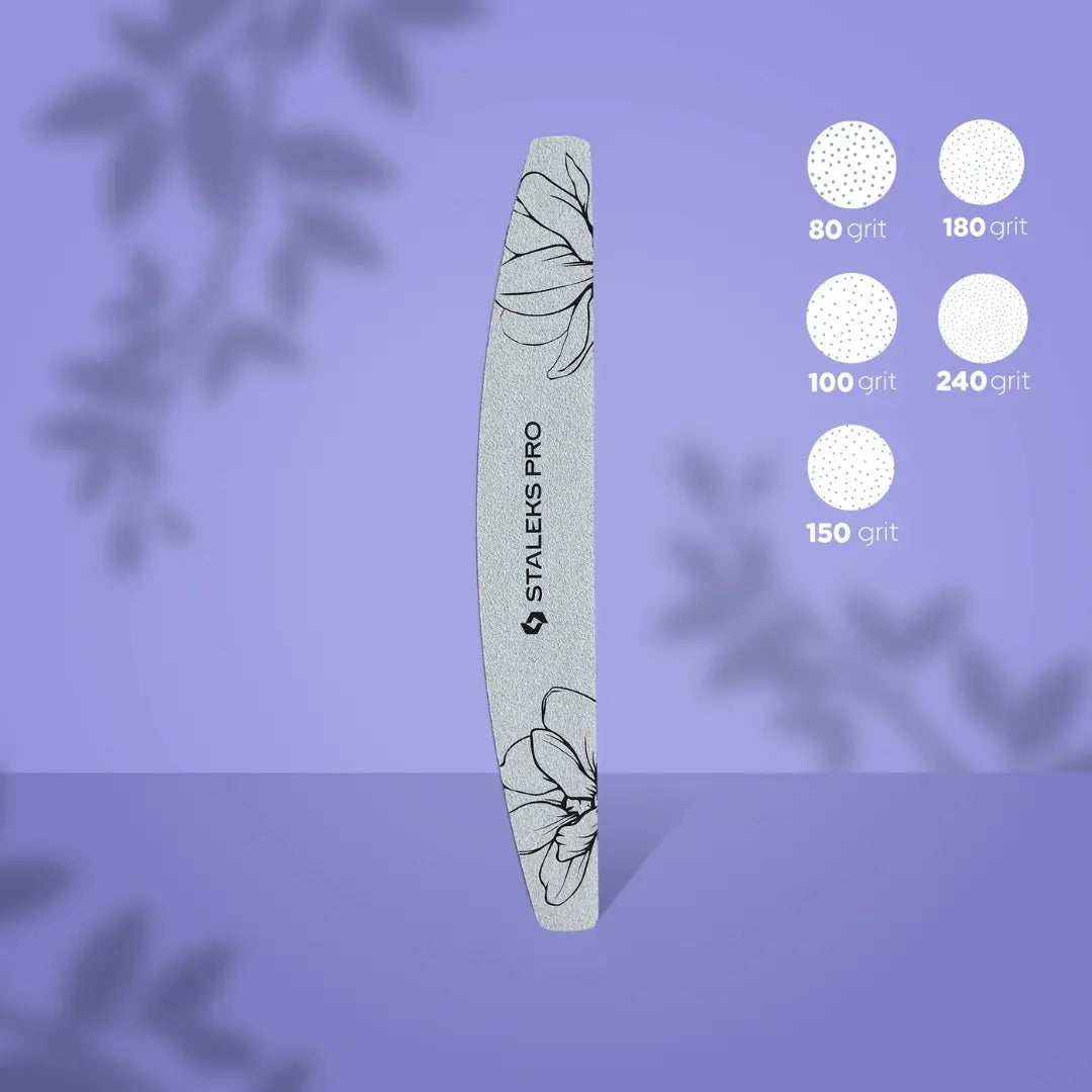 Crescent nail file EXPERT 40 – 150/150 grit, pack of 25 disposable files for shaping artificial nails.