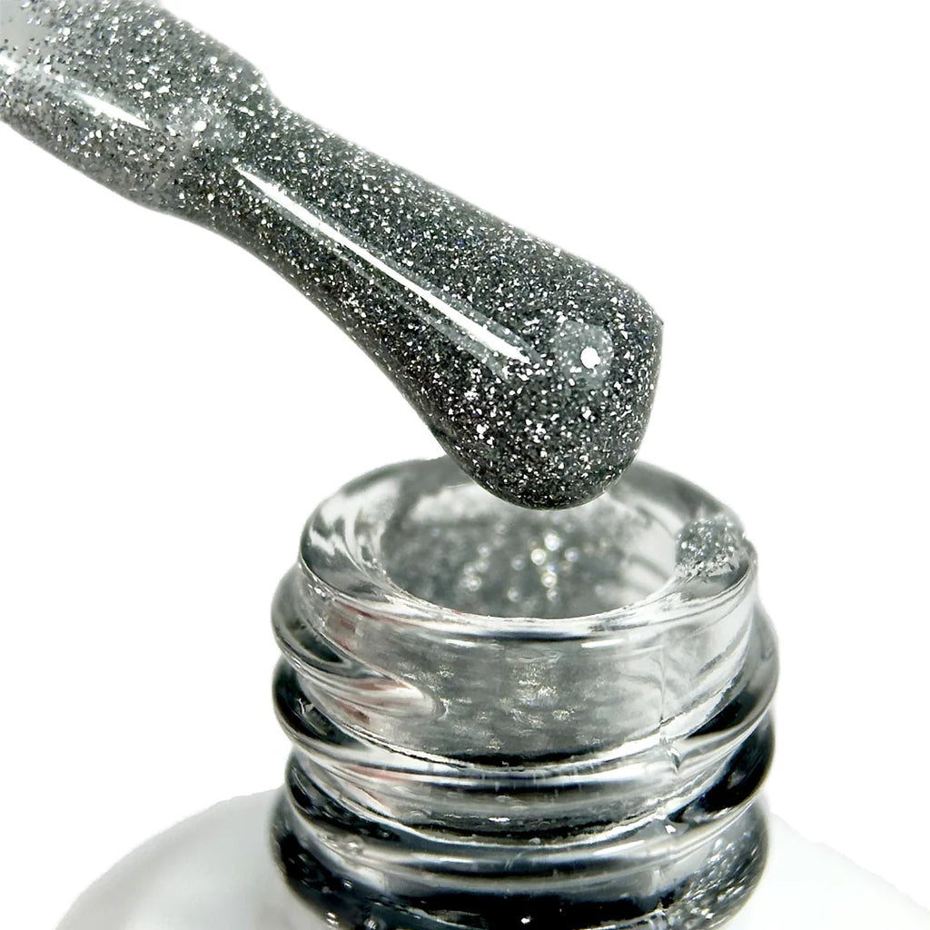 Jelly Gelly Gel Polish Silver Flash – shimmering silver gel polish with a glossy finish in an 8ml bottle.