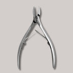 Afilara Professional Nail Clippers 16mm – ergonomic design, sharp blades, ideal for manicure and pedicure care.

