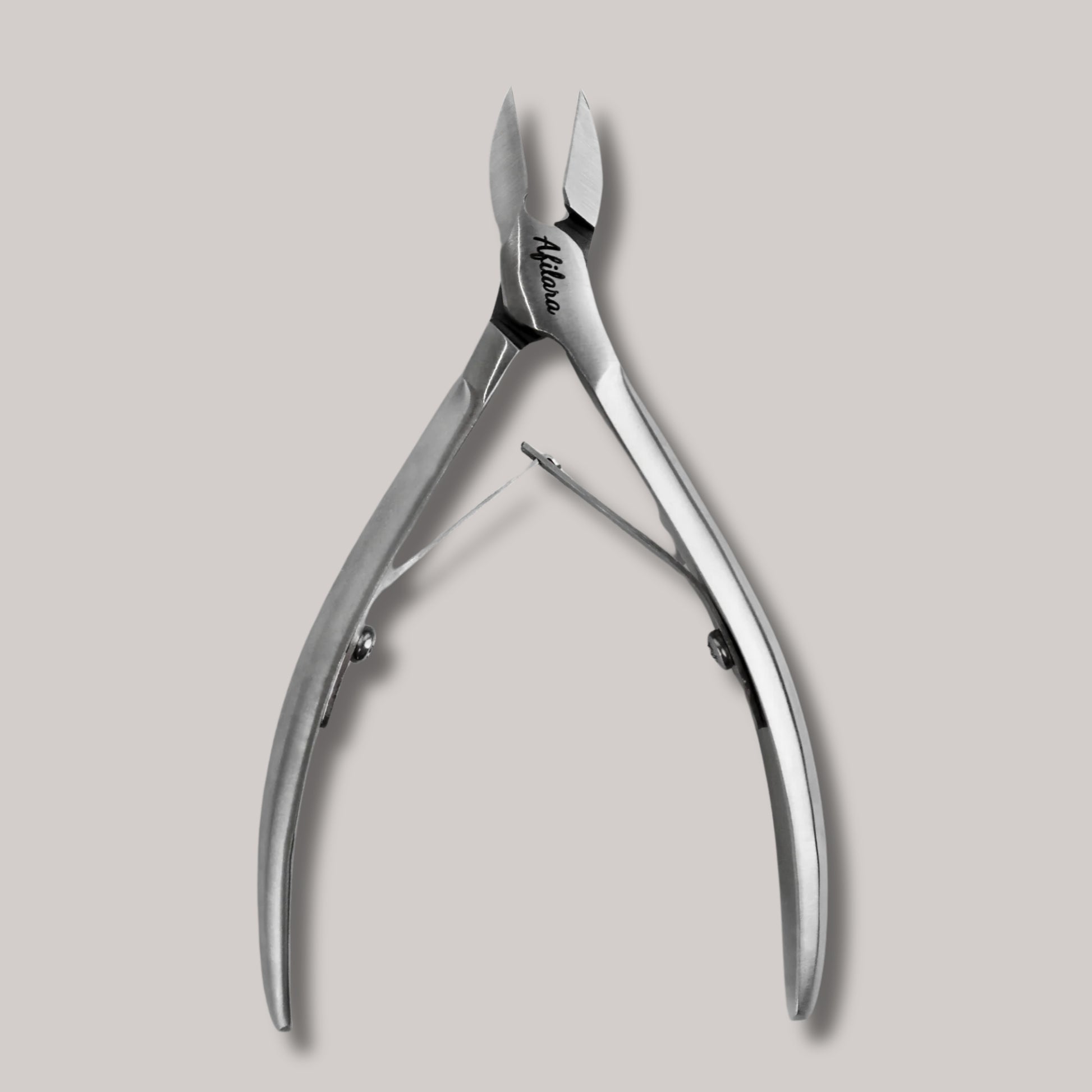 Afilara Professional Nail Clippers 16mm – ergonomic design, sharp blades, ideal for manicure and pedicure care.

