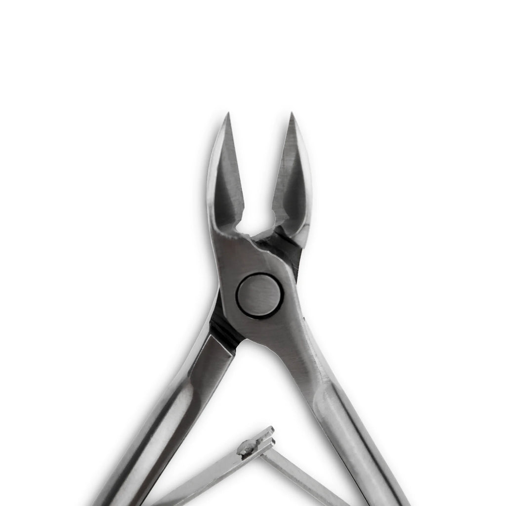 Afilara Professional Nail Clippers 16mm – ergonomic design, sharp blades, ideal for manicure and pedicure care.

