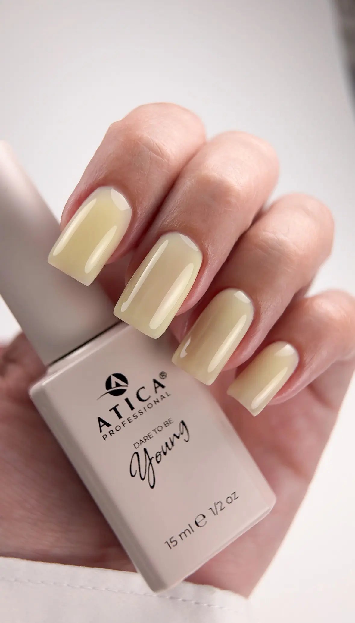 Atica Liquid Polygel - 09 Yellow 15ml.