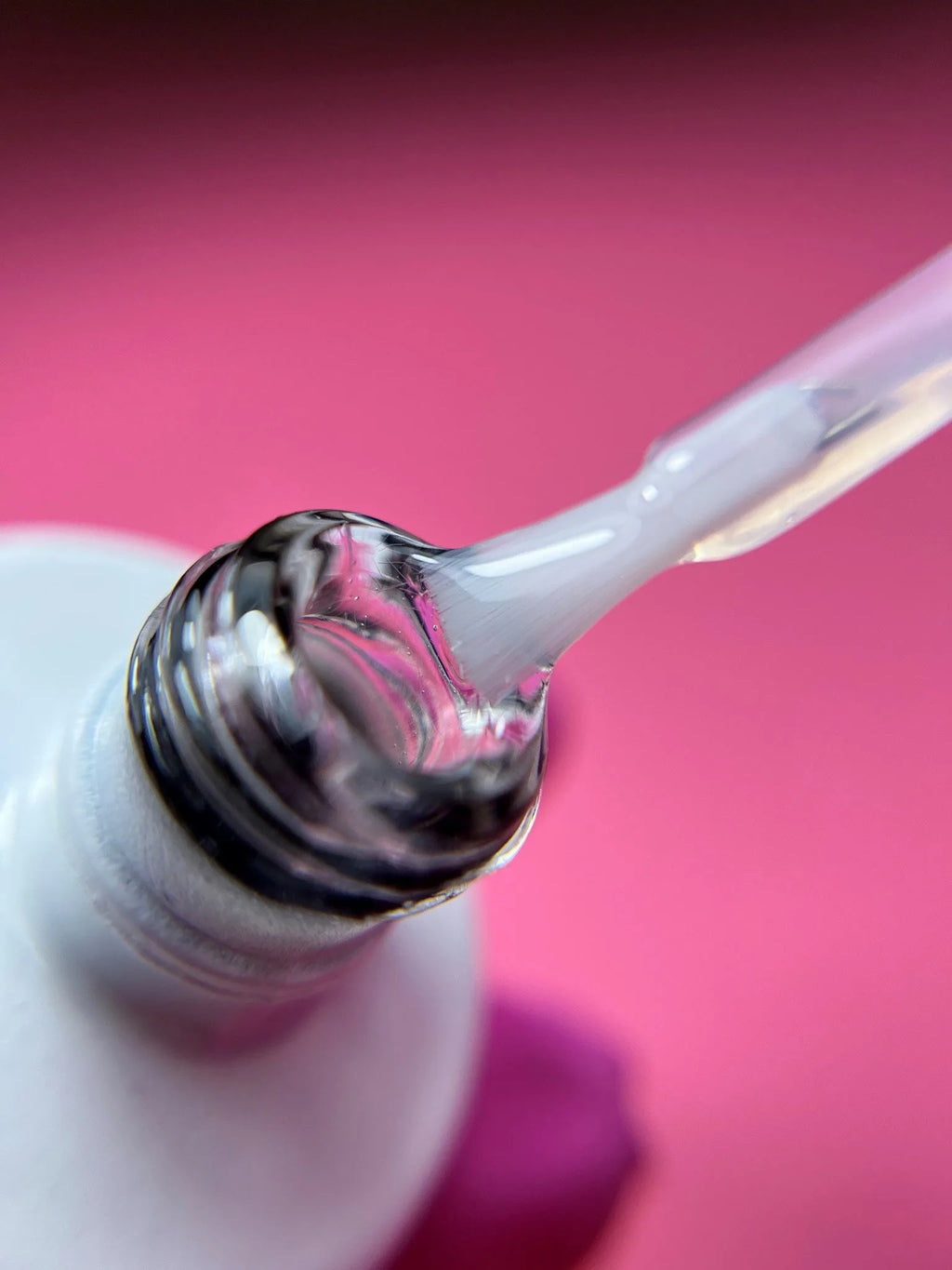 Jelly Gelly Polybase 15ml – rubber base coat for strong adhesion, flexible formula, perfect foundation for gel nails.