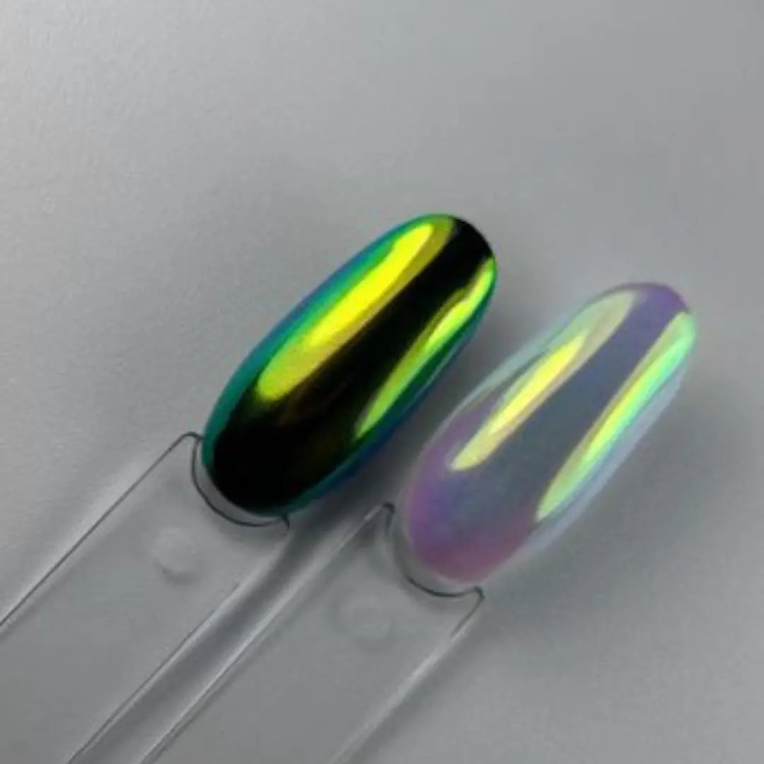 Aurora Chrome Nail Powder 04 – 0.5g mirror-effect chameleon pigment for gel and acrylic nails.