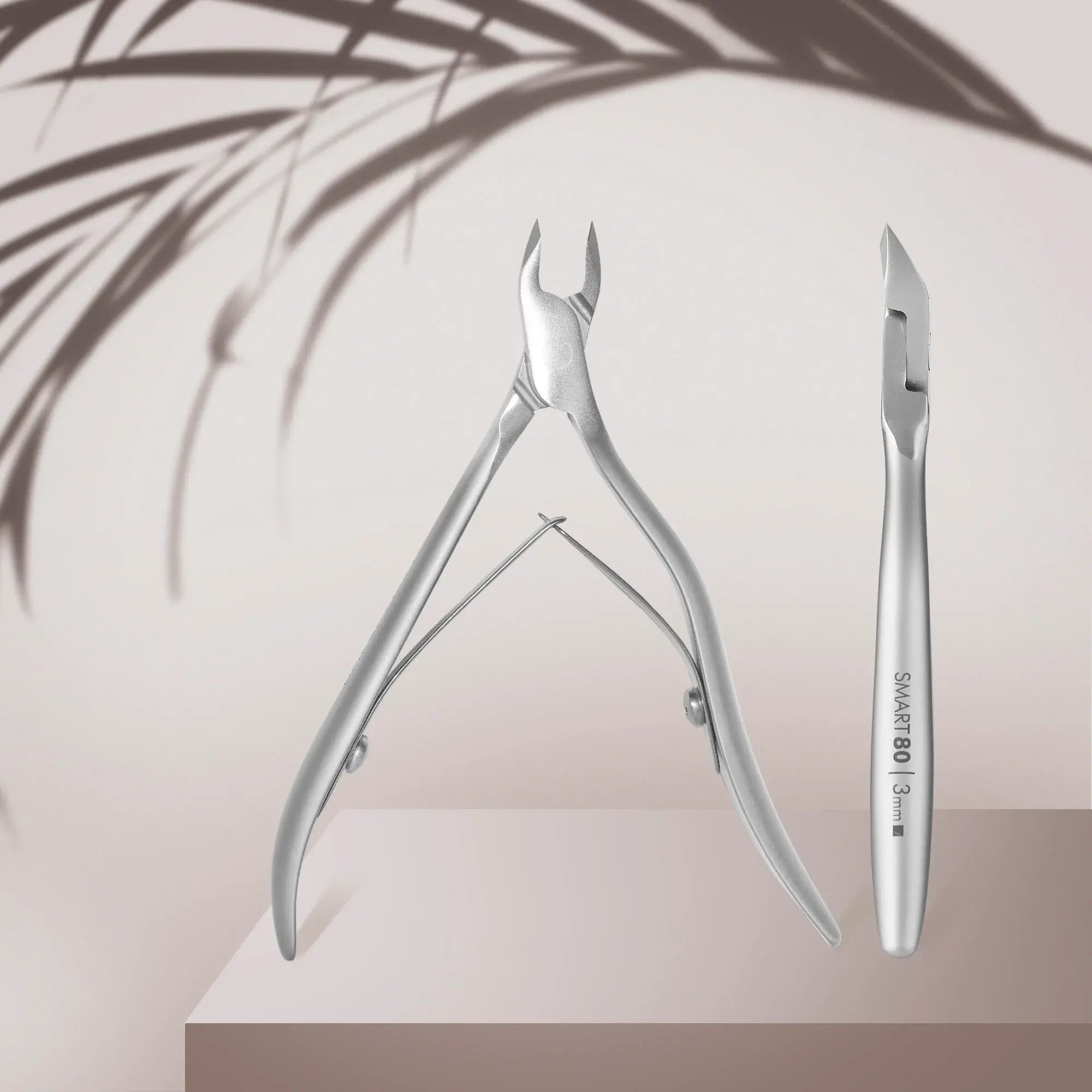 Professional Cuticle Nippers SMART 80 – 3 mm
"High-precision cuticle nippers with ergonomic handles and sharp stainless steel blades. Designed for professional use, sterilization-safe, and corrosion-resistant.