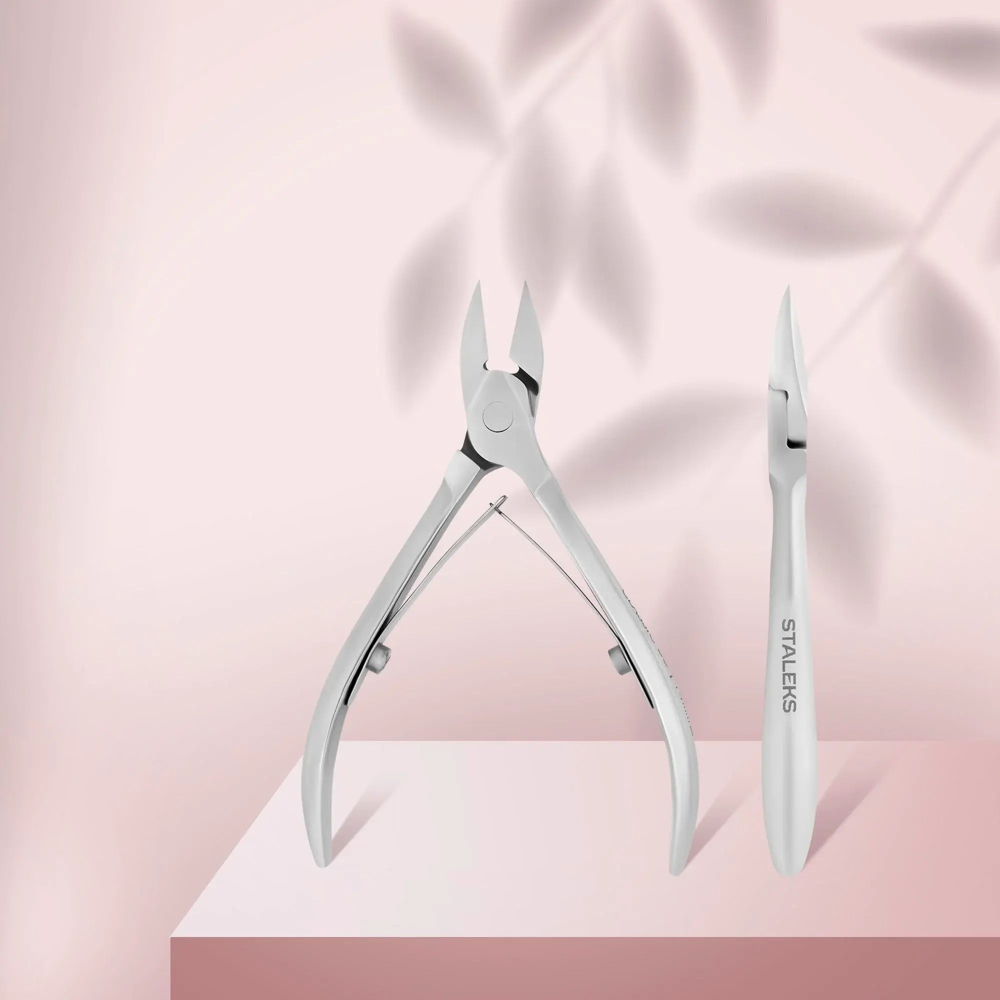 Nail Nippers CLASSIC 63 14 mm – stainless steel nippers for precise nail trimming with ergonomic handles and sharp cutting edges.
