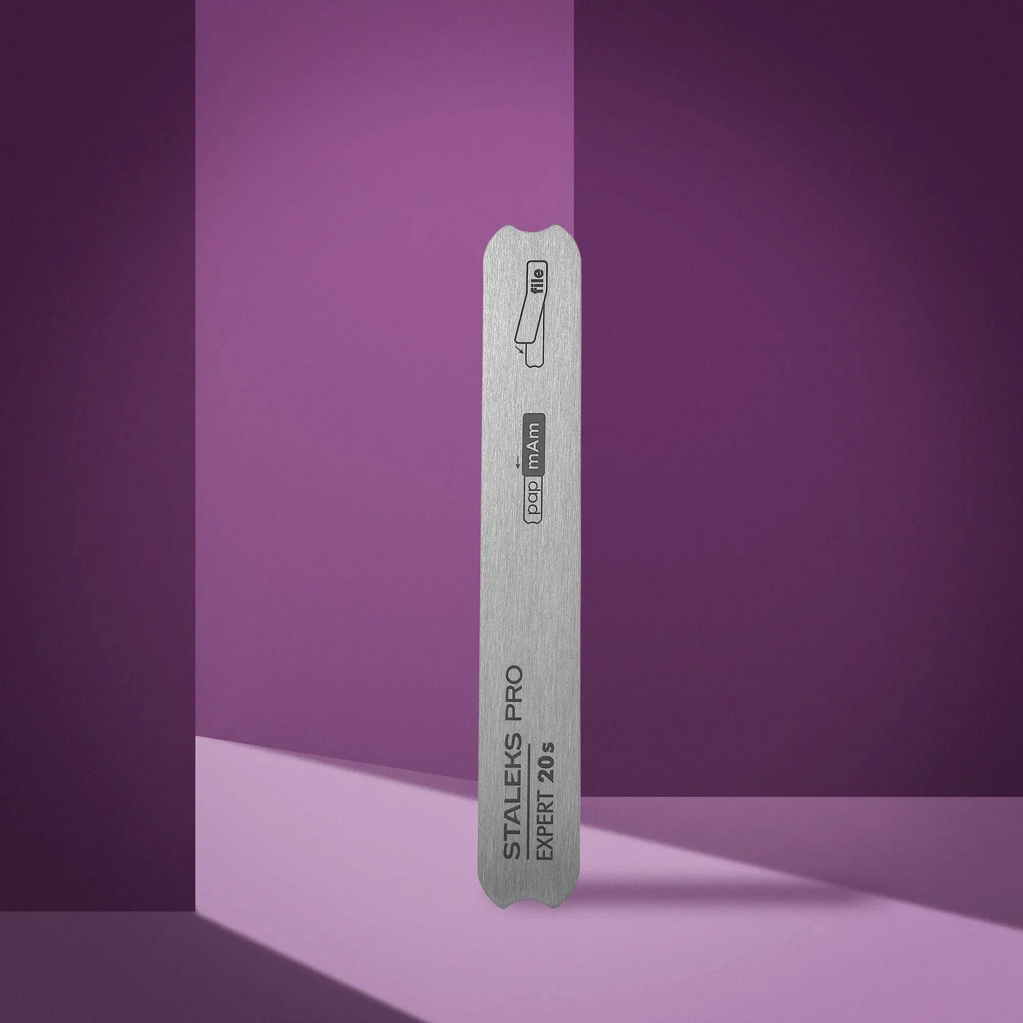 Durable and hygienic 130 mm stainless steel nail file base for precise manicures and pedicures.