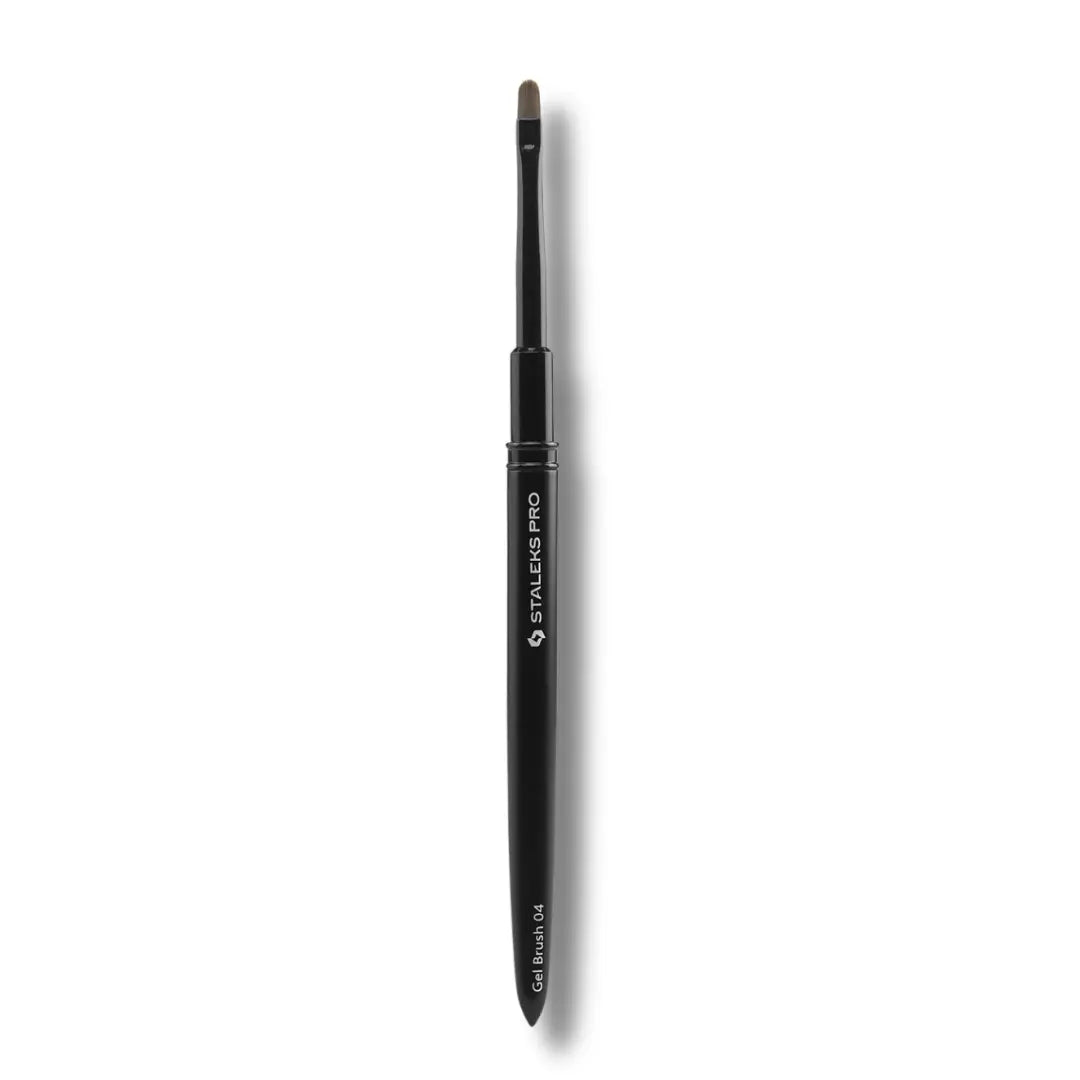 Professional gel brush with 4mm oval tip – ideal for clean and even gel application.