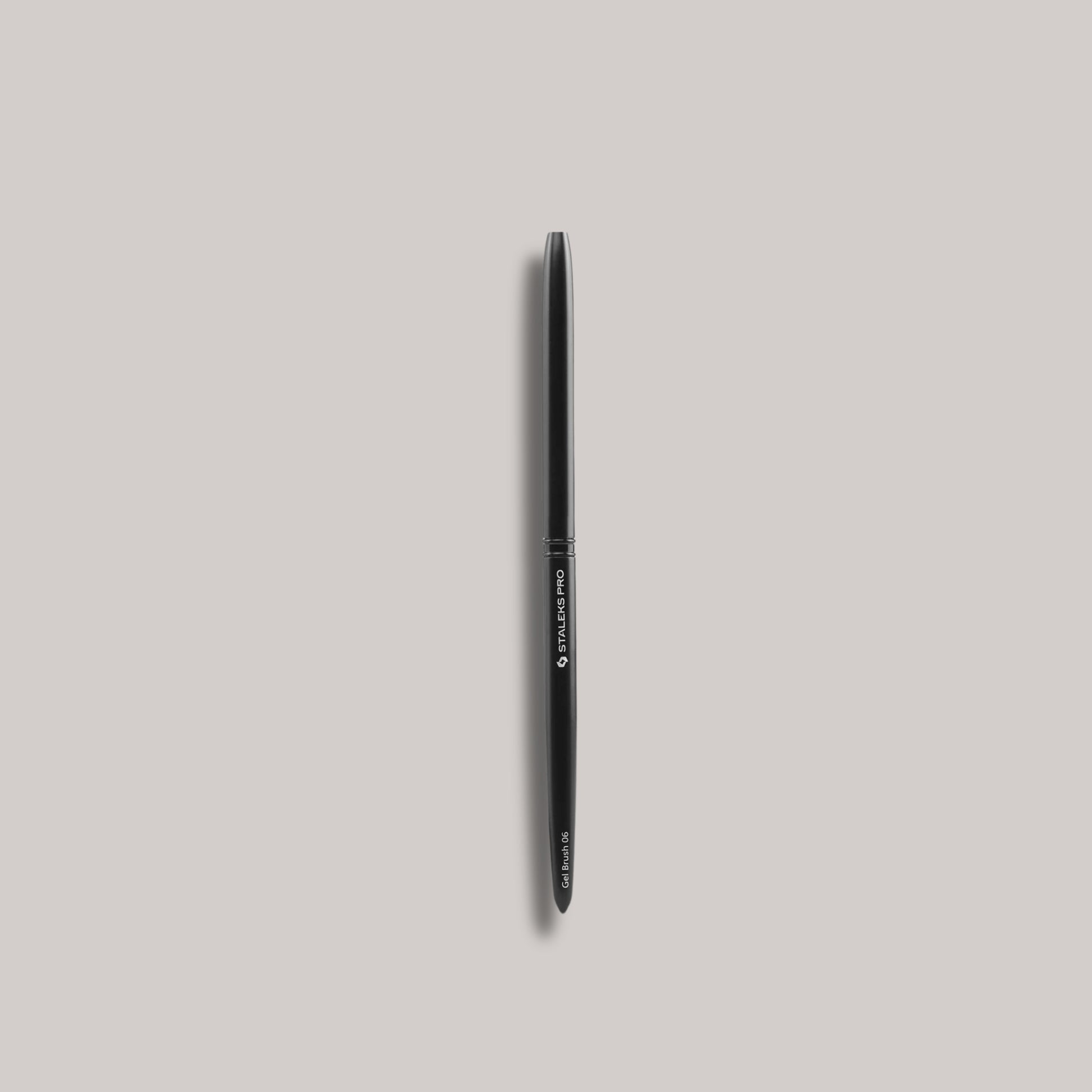 Brush For Gel EXPERT – synthetic oval nail brush for gel application on large nails