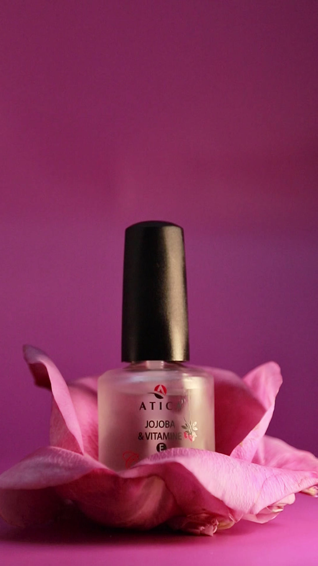Atica Cuticle Oil Jojoba & Vitamin E 15ml – nourishing oil for cuticle care with natural ingredients.