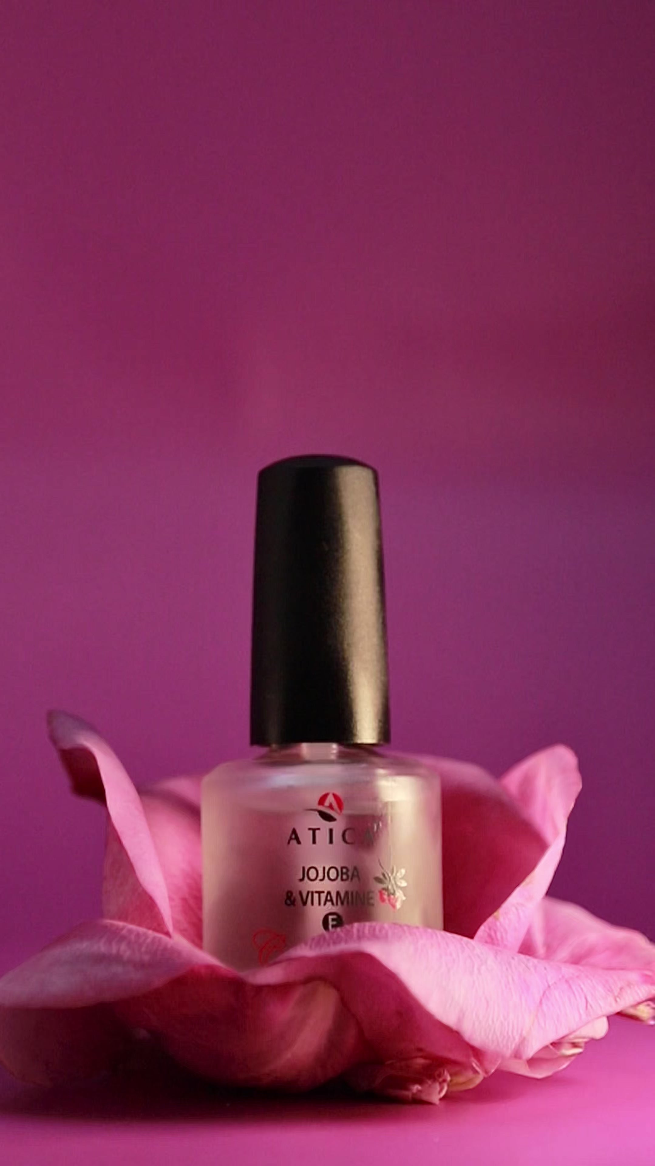 Atica Cuticle Oil Jojoba & Vitamin E 15ml – nourishing oil for cuticle care with natural ingredients.