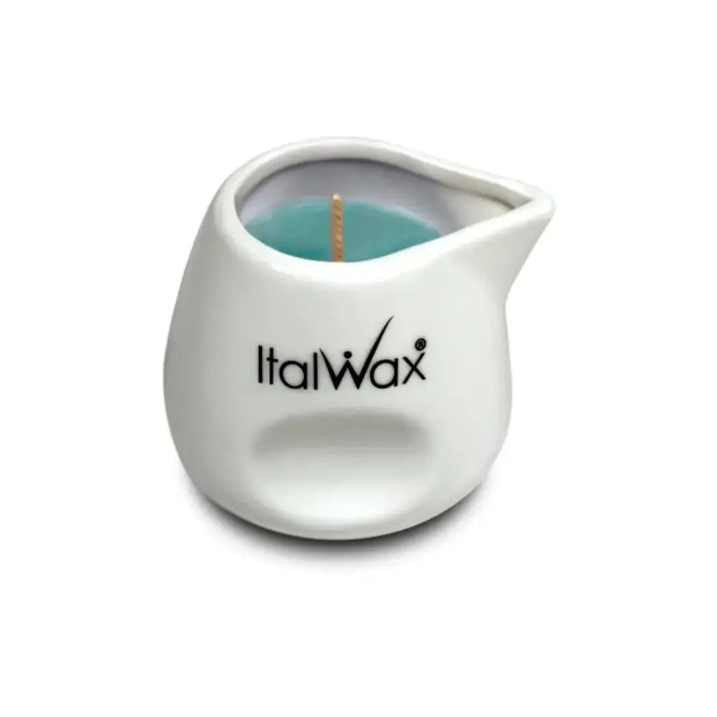 Vanira Aromatic Candle with Sandalwood fragrance, ideal for relaxation and skin care, made from natural oils.
