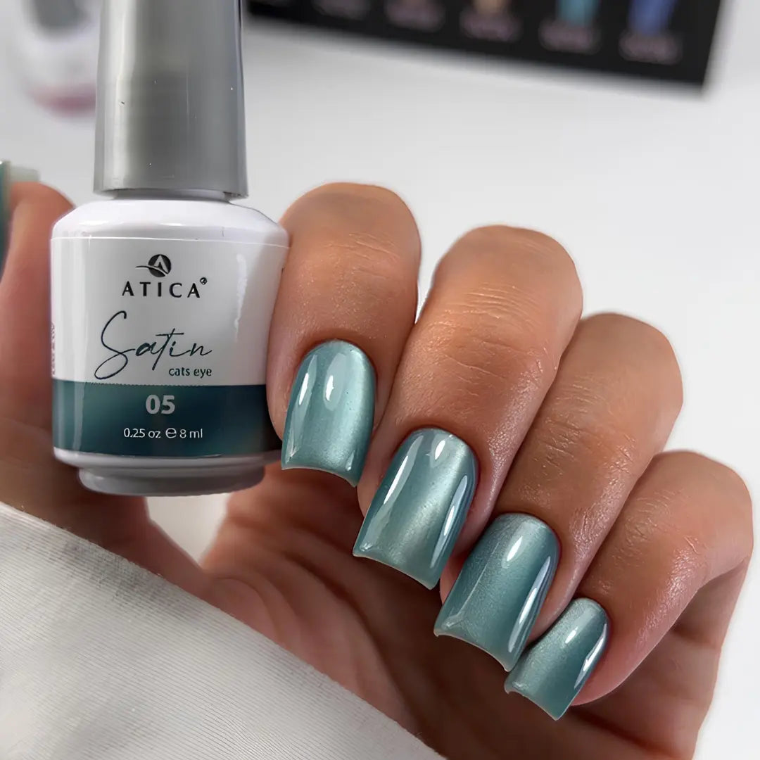 ATICA Satin Cat’s Eye 05 – Turquoise Emerald Gel Polish with Satin Shimmer