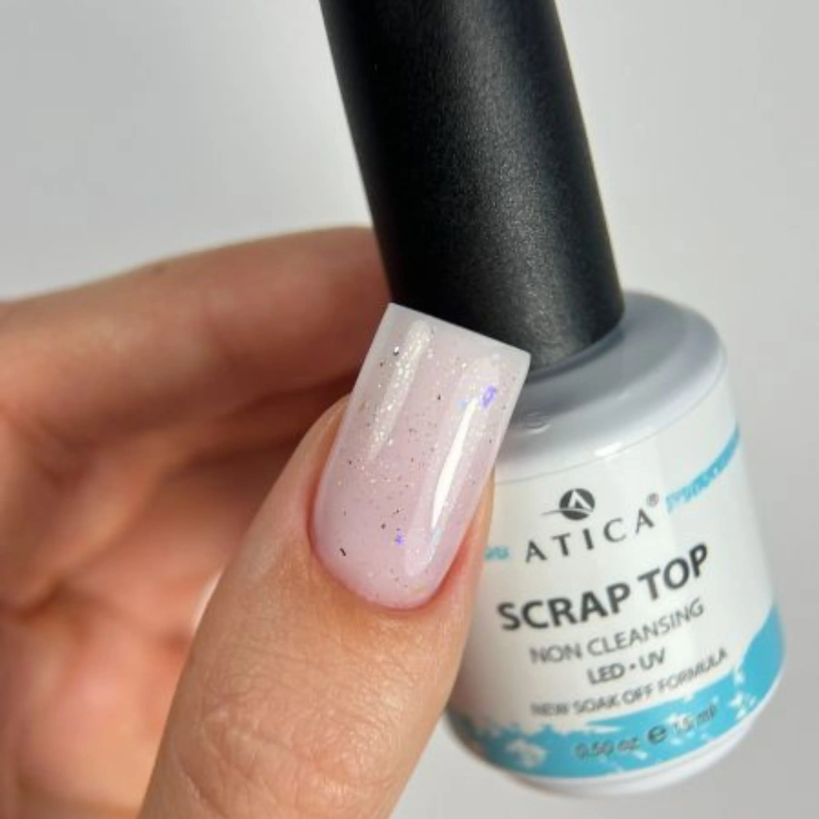 Scrap Top Coat 15 ml – glitter and flake top coat for elegant nail designs