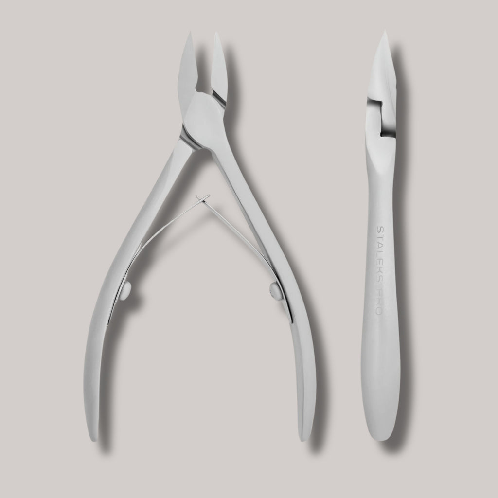 Professional Nail Nippers SMART 70 - 14 mm – ergonomic nippers for precise nail trimming, made from high-alloy stainless steel for durability and sharpness.