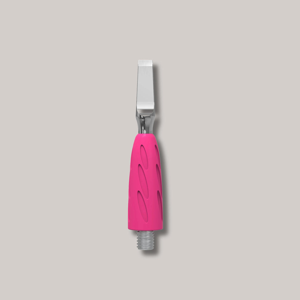 Combo UNIQ 15 Straight Blade – professional cuticle lifter with stainless steel and a hypoallergenic grip.