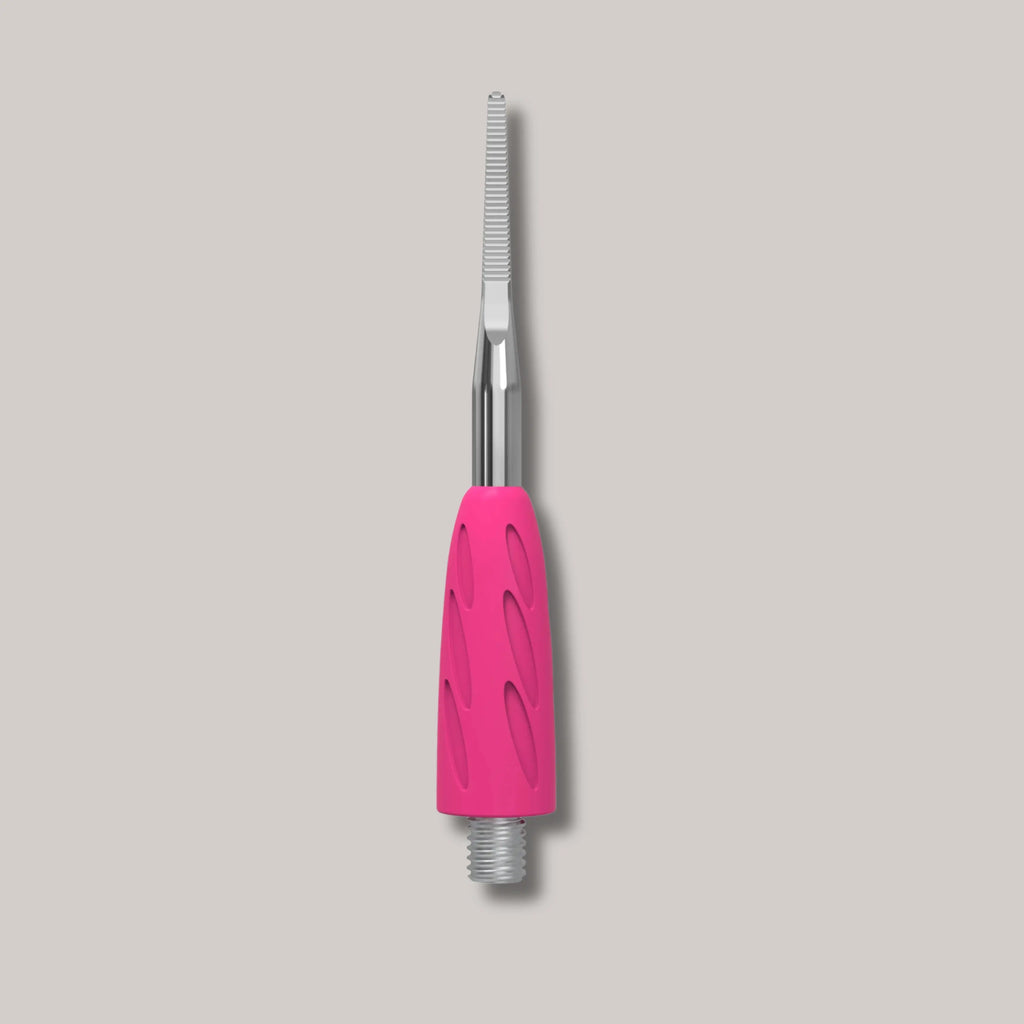 Combo UNIQ 38 Straight Toenail File – professional stainless steel toenail file with a blunt tip, designed for shaping and smoothing toenails during pedicures.